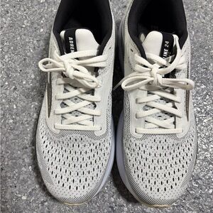 Brooks Women's White and Black Athletic Running Shoes
